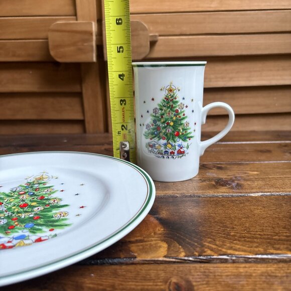 Salem Christmas Eve Fine China Plate & Mug Set – Holiday Tree Design set of 10 - Picture 2 of 7